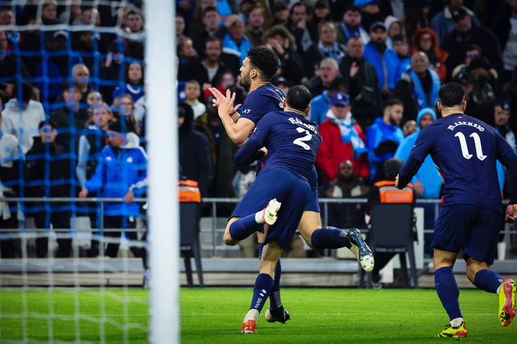 阿斯：拉什福德回归合练，预计将入选巴萨欧冠战切尔西大名单（阿斯报道：拉什福德重返合练，有望进入巴萨欧冠战切尔西名单）