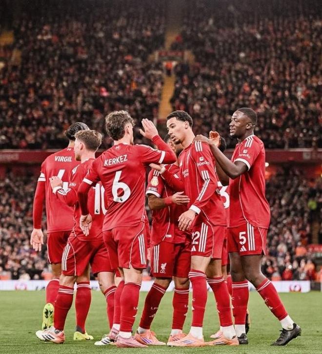 每体：阿劳霍大概率将在周中欧冠继续首发，加西亚代替孔德（每体：阿劳霍周中欧冠大概率继续首发，加西亚将取代孔德）