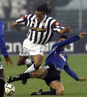 半场战报：圣保利0-1柏林联合，拉尼-赫迪拉破门（半场：圣保利0-1柏林联合，拉尼-赫迪拉建功）