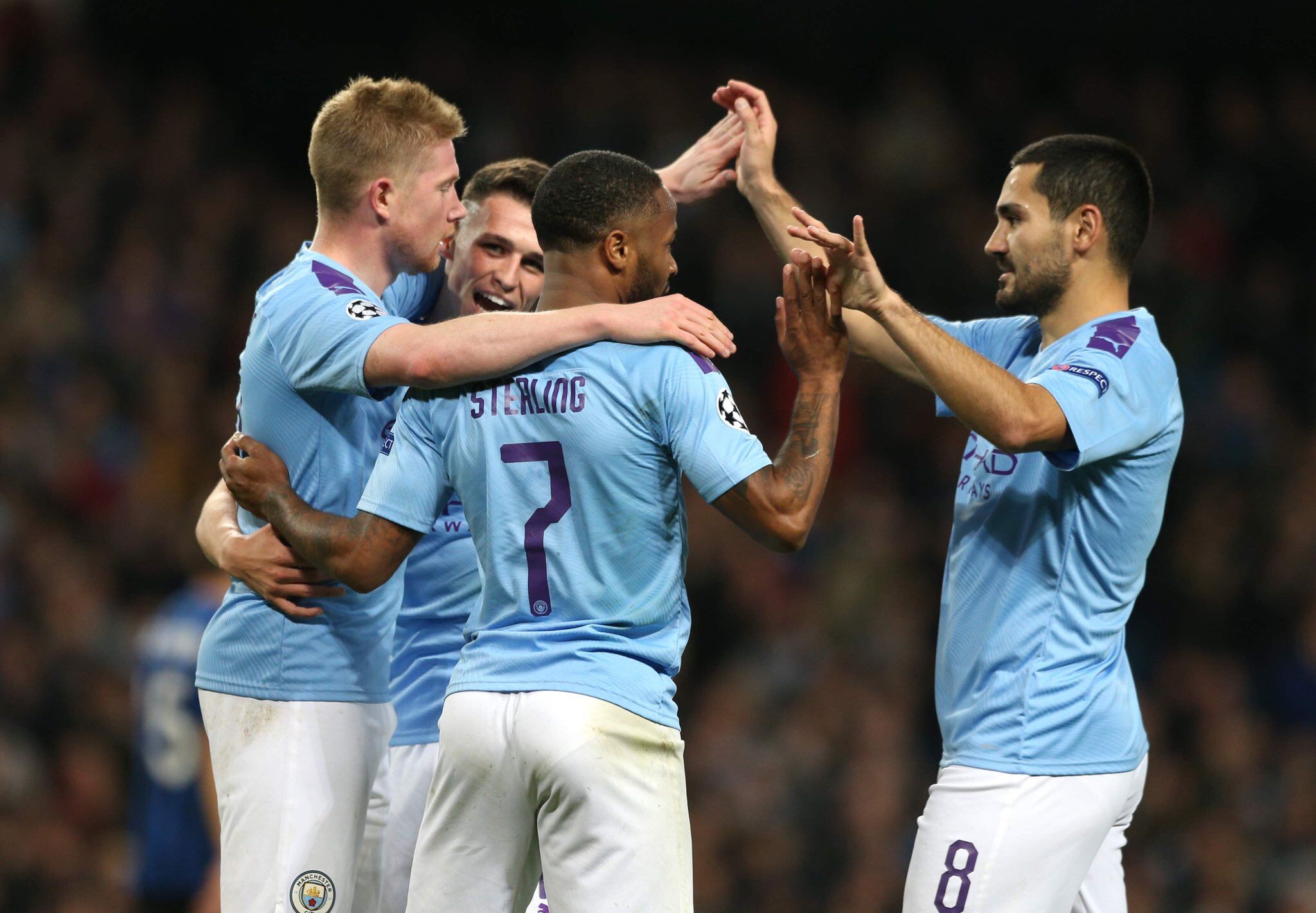 只等官宣，记者：利物浦中场莫顿已完成里昂的体检（利物浦中场莫顿完成里昂体检，官方宣布在即）