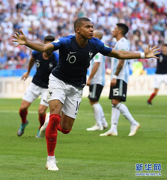 达拉博纳：03年欧冠决赛前，大因扎吉和舍瓦发生争执互相辱骂（达拉博纳：2003年欧冠决赛前，大因扎吉与舍甫琴科爆发冲突并互相辱骂）