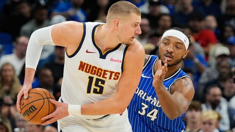 足球专项体能训练全解析（足球专项体能训练深度指南）