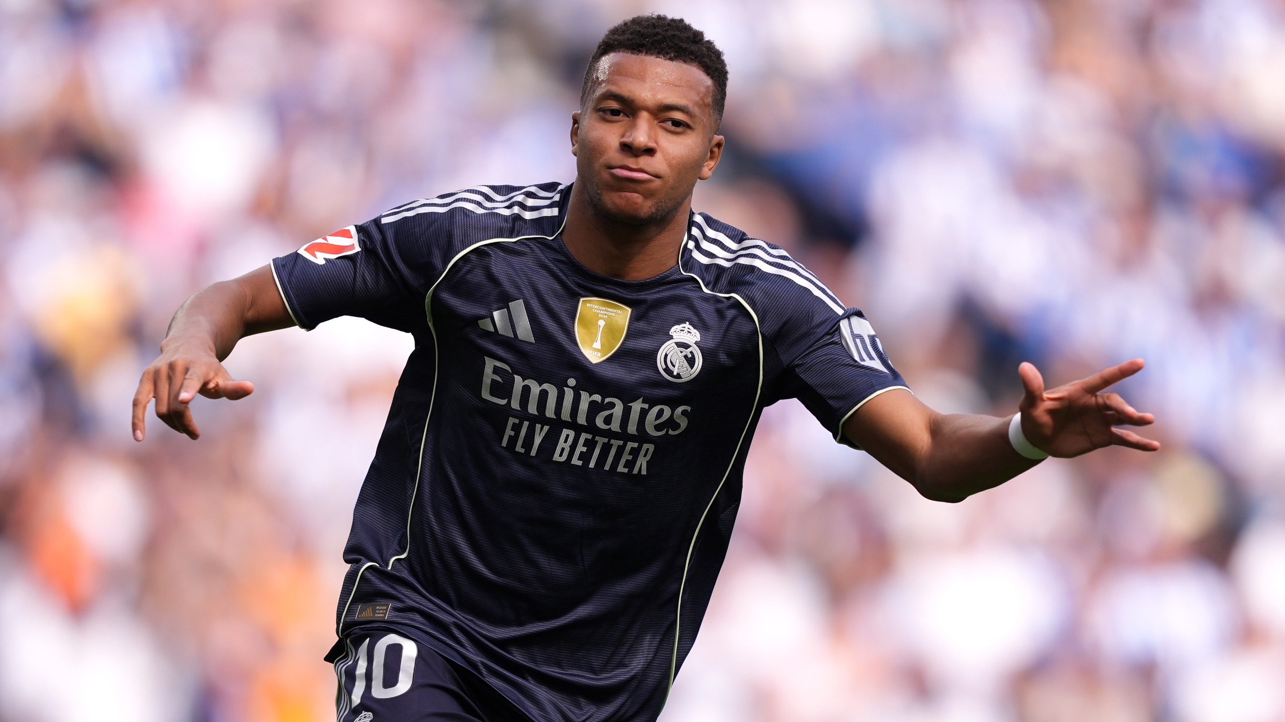 樊振东两度被上海记大功，王励勤力邀成就超级全满贯（樊振东两获上海记大功，王励勤力邀助其成就超级全满贯）