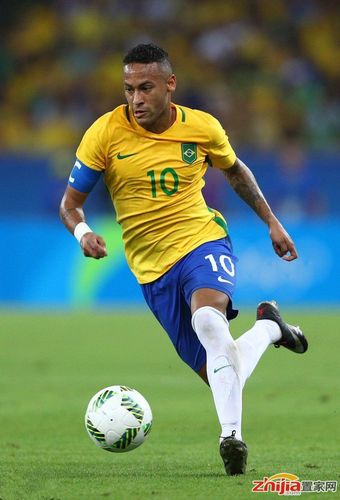 布冯：米兰现在所有运作都围绕出成绩展开，这必须归功于阿囧（布冯：米兰如今一切围绕成绩推进，这要归功于阿囧）