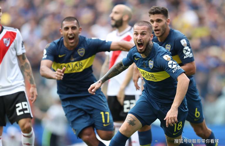 巴蒂：劳塔罗和小蜘蛛可以一起上，但其中一人必须做出牺牲（巴蒂：劳塔罗与小蜘蛛可同上，但必须有一人做出牺牲）