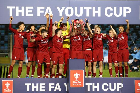 世体：巴萨12月前往秘鲁或摩洛哥踢友谊赛的计划已被排除（世体：巴萨已不考虑12月赴秘鲁或摩洛哥进行友谊赛）