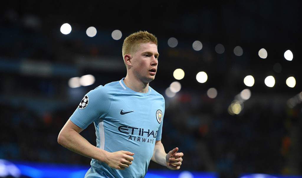 记者：本届世界杯将有半场球员和教练采访，赛前两天开发布会（记者透露：本届世界杯增设半场球员和教练采访，赛前两天举行发布会）