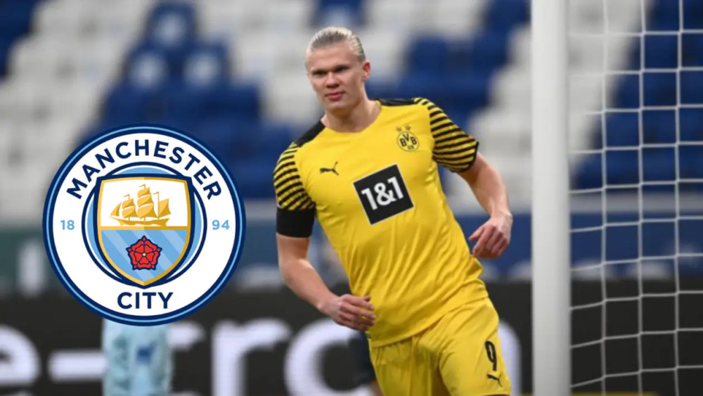 足球曼联新援首秀即破门，球迷高呼：值了！（曼联新援处子秀就进球，球迷直呼：值回票价！）