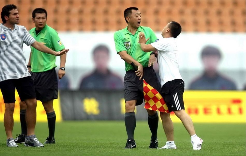 德转列本赛季30岁以上选手进球排行榜：凯恩领跑，...（德转发布本赛季30岁以上球员进球榜：凯恩暂居榜首）