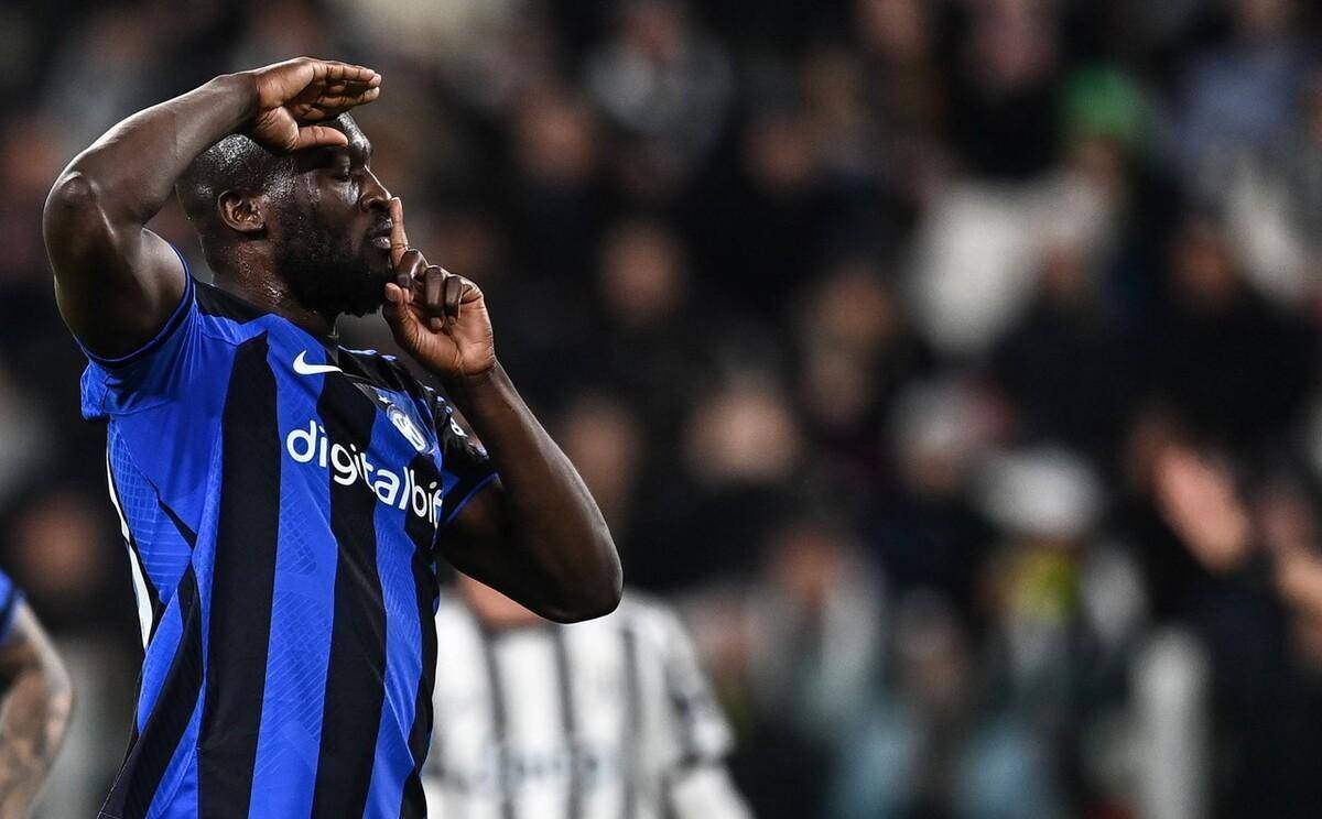 大卫·席尔瓦：我是第一个收到迈阿密国际报价的球员（大卫·席尔瓦：曾是迈阿密国际首位获报价球员）